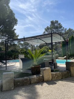 Pergola traditionnelle sur mesure Gard