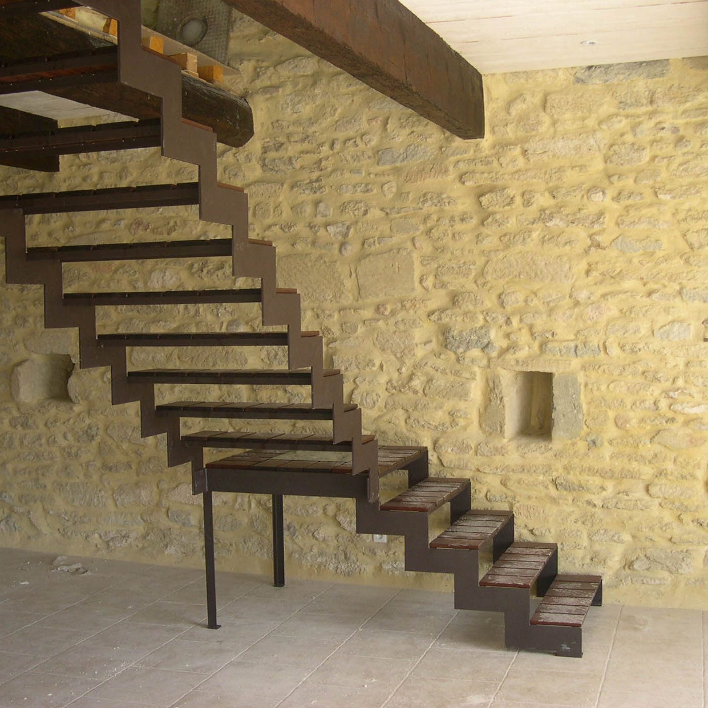Escalier quart tourant sur mesure à Calvisson
