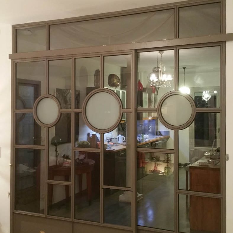 Séparation intérieure coulissante art déco Menuiserie intérieure séparatif séjour Occitanie