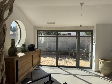 Ensemble de menuiseries métalliques à Nîmes