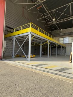Mezzanine industriel en acier sur mesure dans l'Hérault