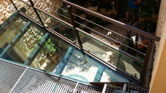 Passerelle en acier sur mesure Nîmes 30900