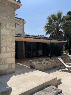 Pergola sur mesure avec toile amovible Bouillargues