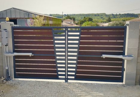 Portail deux vantaux avec lame en ip Montpellier