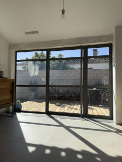 Porte d'entrée sur mesure en acier Bouillargues