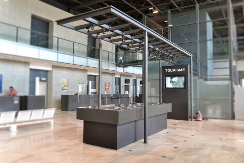 Présentoir sur mesure dans le Gard