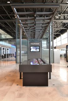 Présentoir sur mesure à Garons