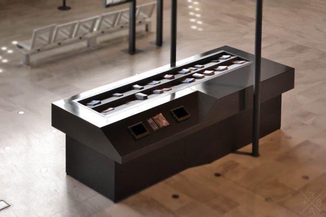 Présentoir sur mesure à Nîmes