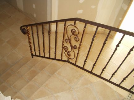 Garde corps traditionnel acier forgé sur mesure Nîmes