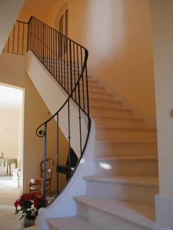 Rampe escalier en acier sur mesure Occitanie