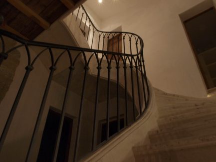 Rampe d'escalier traditionnel en acier sur mesure Arles