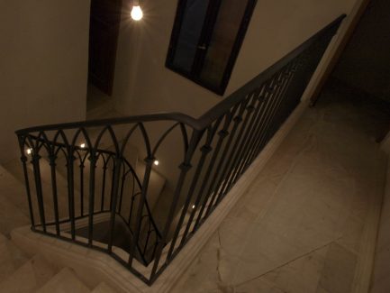 Rampe d'escalier traditionnel en acier sur mesure Caveirac